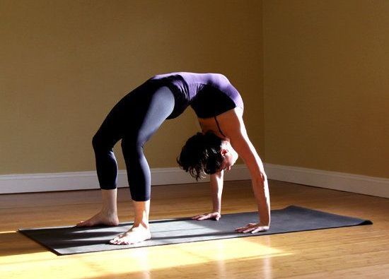 Developing abdominal strength and balance (Level 1/2) - Yoga Vastu